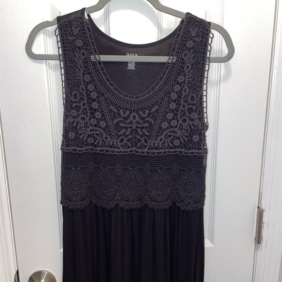 Black Maxi Dress - Picture 2 of 4